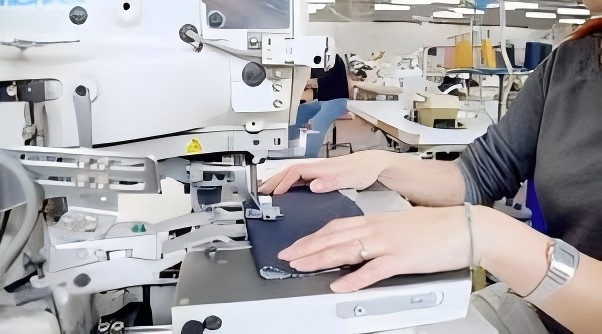 The Ultimate Jeans Manufacturing Guide: 10 Key Steps to Perfect Denim