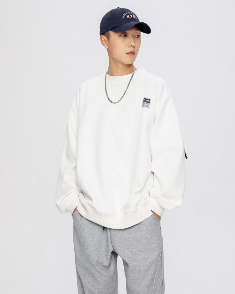 Simple White Crew Neck Sweatshirt